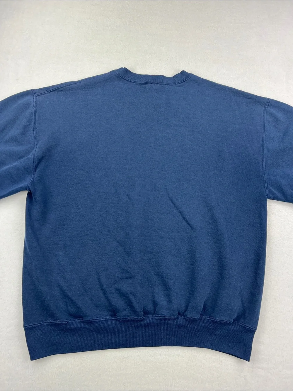 Vintage 90s Russell Athletic Mens Navy Blue Crewneck Lightly Distressed Mens XL